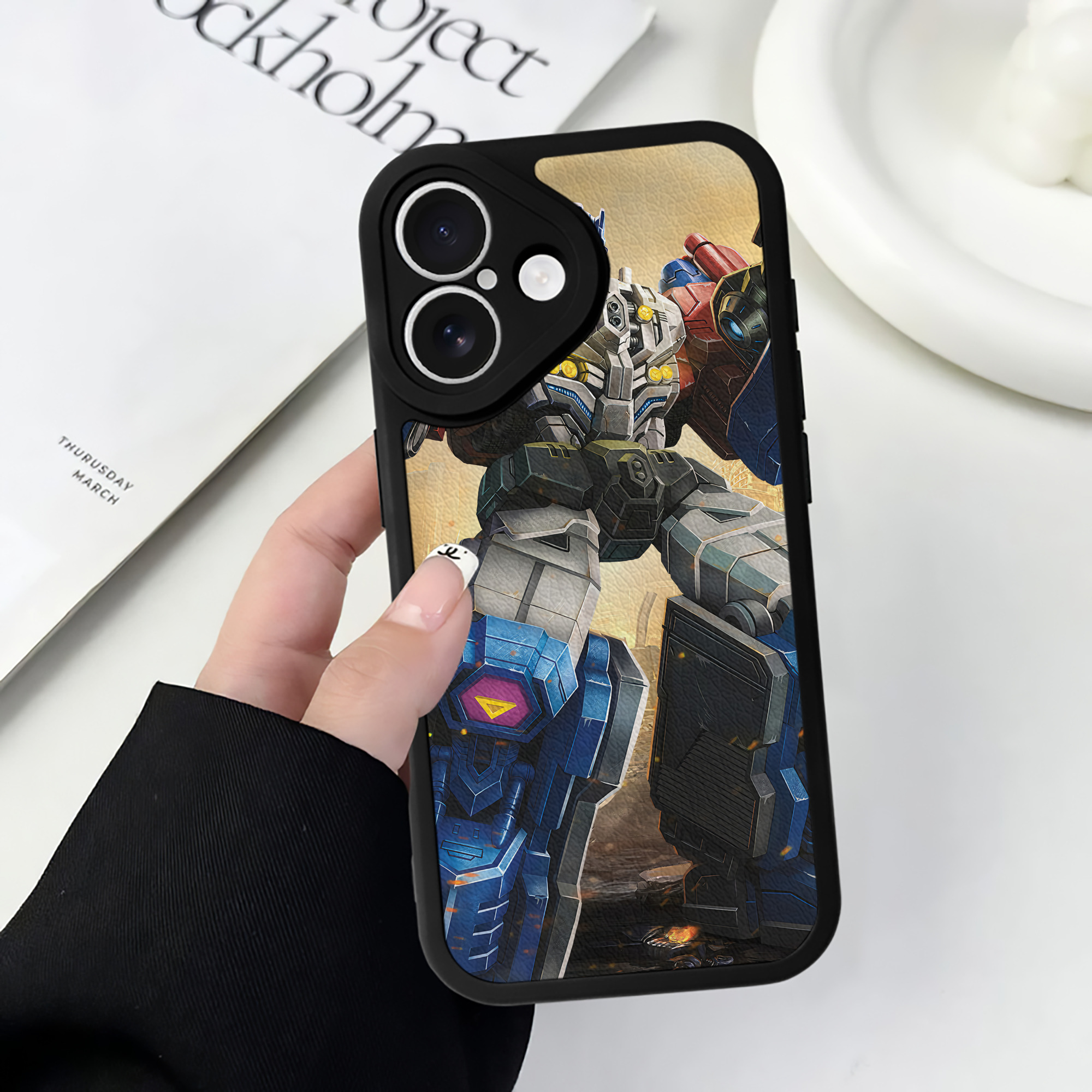 （画像用） Transformers トランスフォーマー 【iPhone 16シリーズ対応】シリコンスマホケース（レザー調） 材質：シリコン